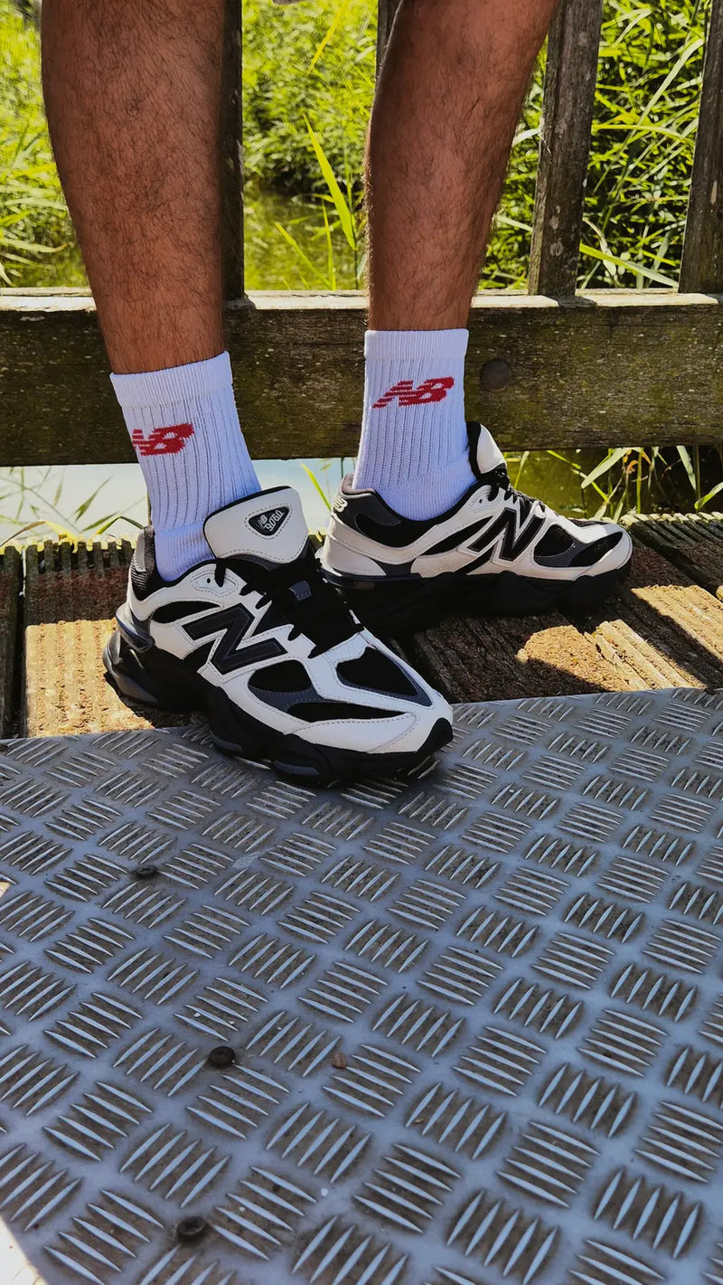 NEW BALANCE 9060