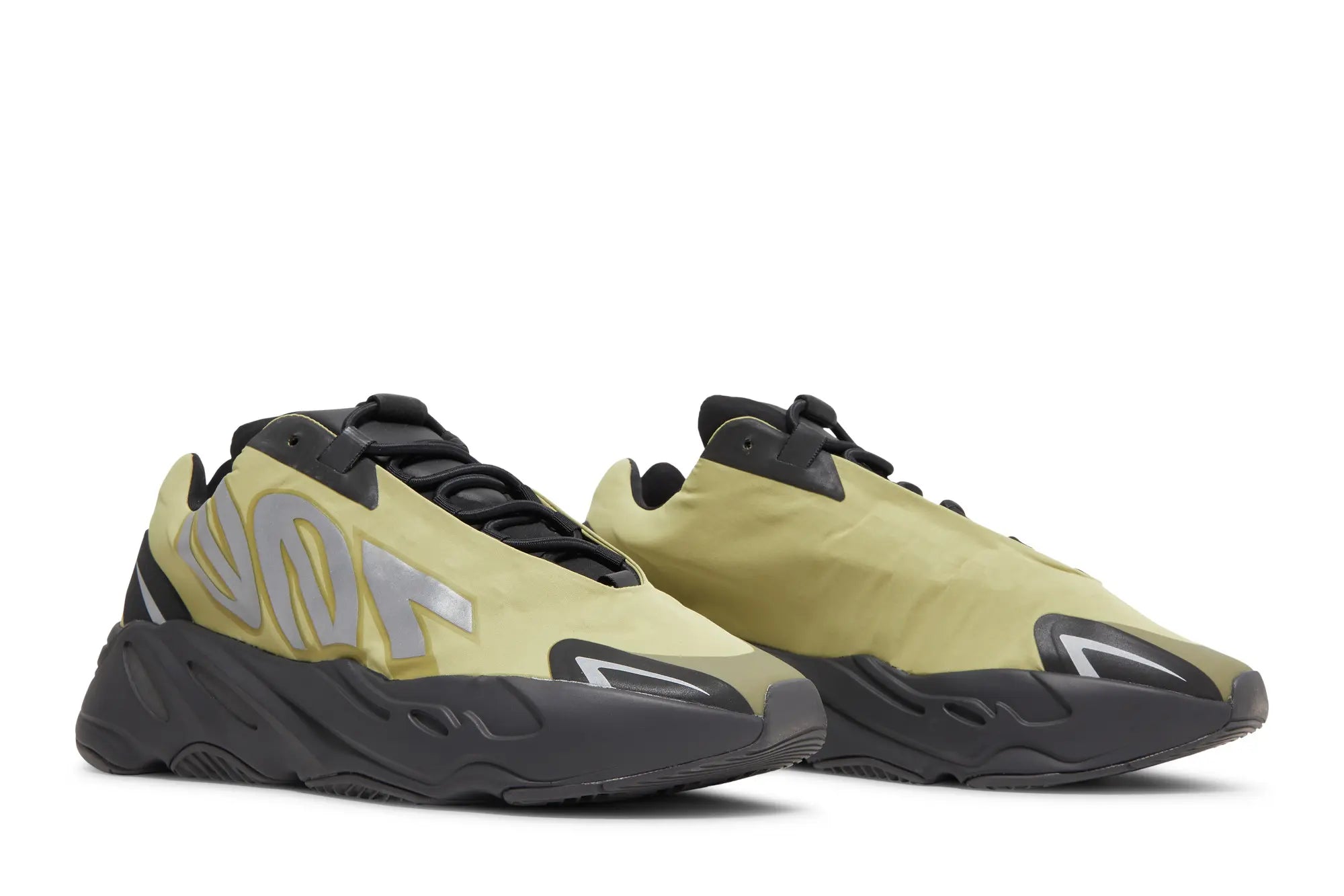 YEEZY 700 MNVN 'Resin'